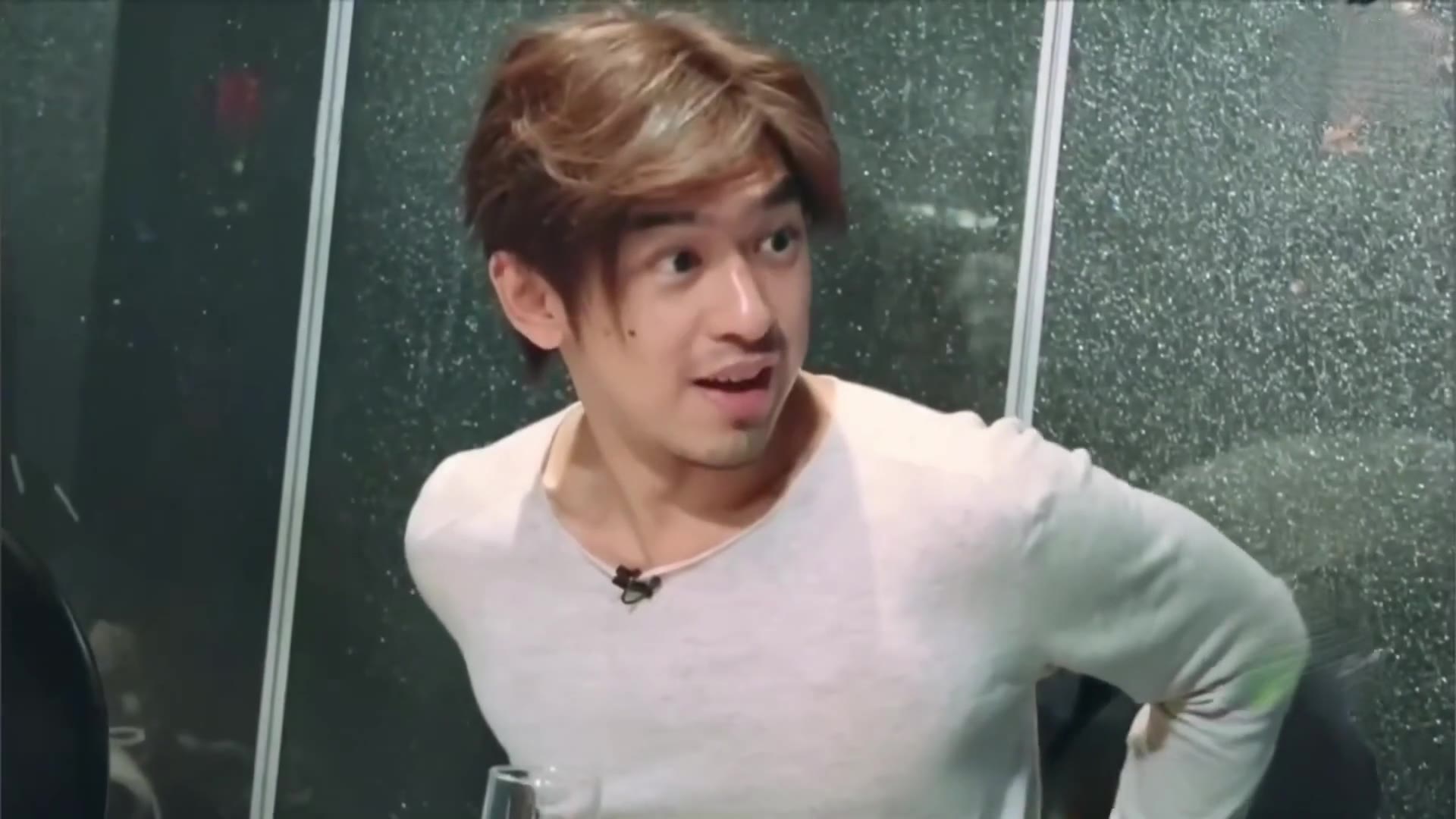 古力娜扎_江疏影_赖雨濛_宋祖儿_大尺度出演成人综艺《花儿与色狼》-秘密图库