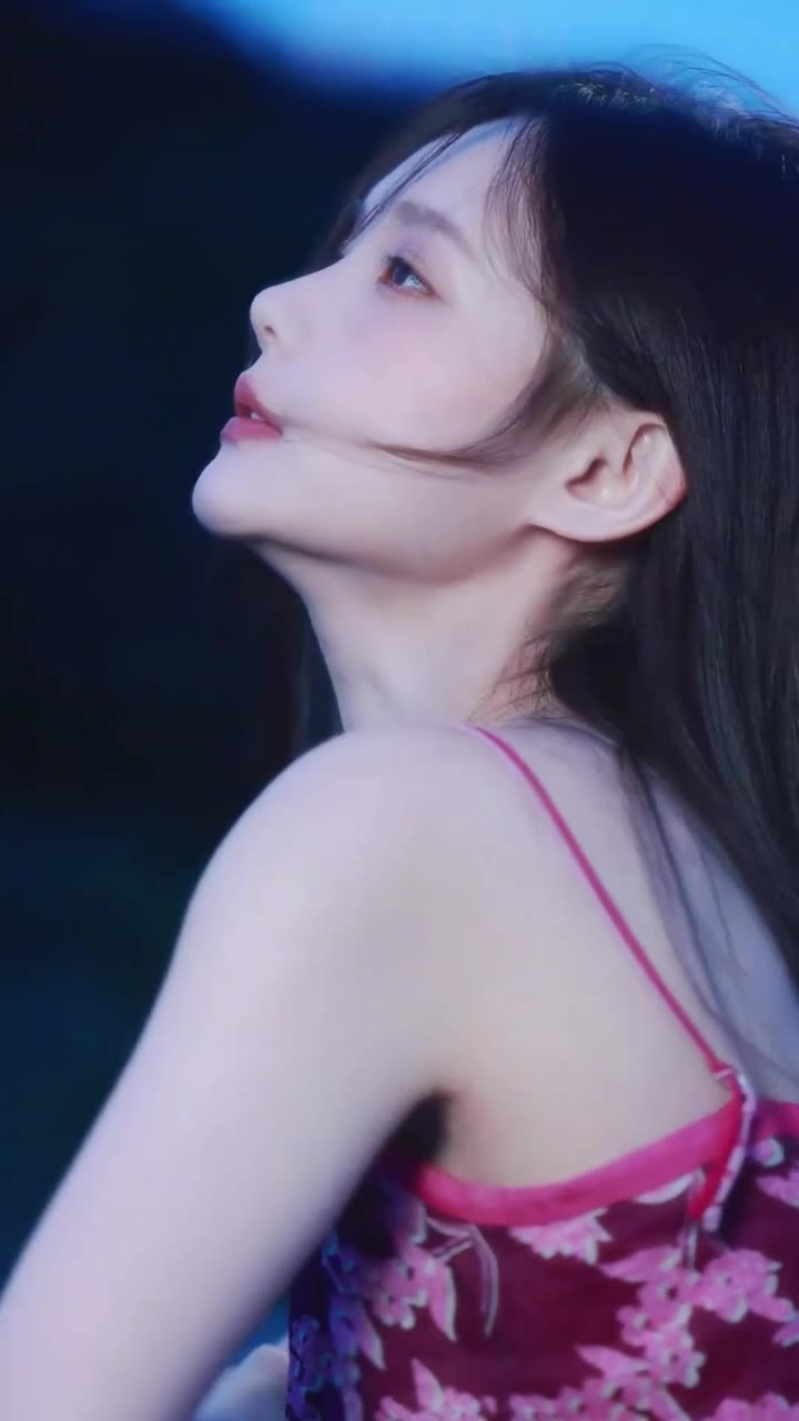 李一桐_潜规则男明星_前辈姐姐KTV邀约小鲜肉晚上伺候自己本人原声配音-秘密图库