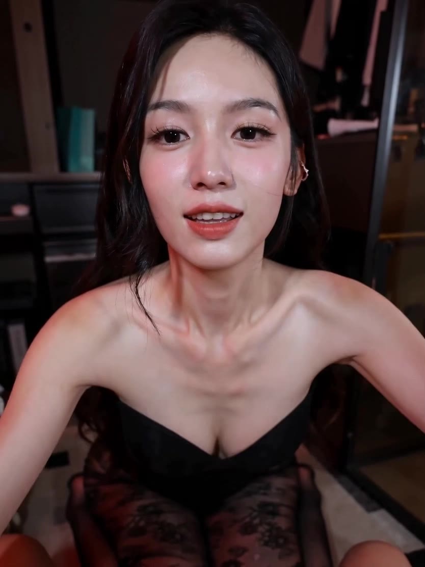 周也_片约不断的也子私下也是很豁得出去的！第一人称视角-秘密图库