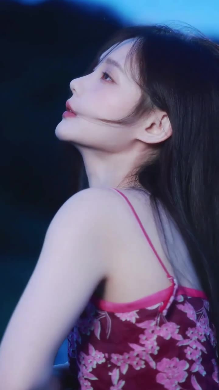 李一桐_潜规则男明星_前辈姐姐KTV邀约小鲜肉晚上伺候自己本人原声配音-秘密图库