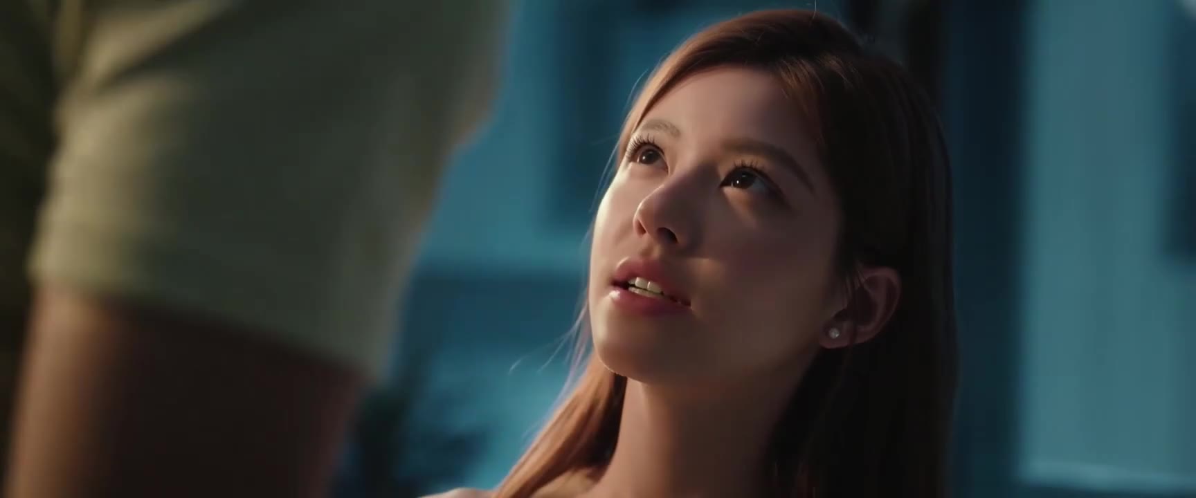 赵露思_万鹏_钟雅婷等骚货女星脱光光出演《许我耀眼》（40合1配乐版）-秘密图库