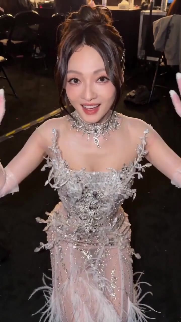 张韶涵_刚开完演唱会就迫不及待来见你了，该好好给她点奖励了！第一人称视角-秘密图库